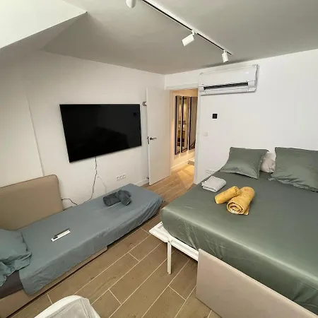 Villa Palm House 2min Walking To